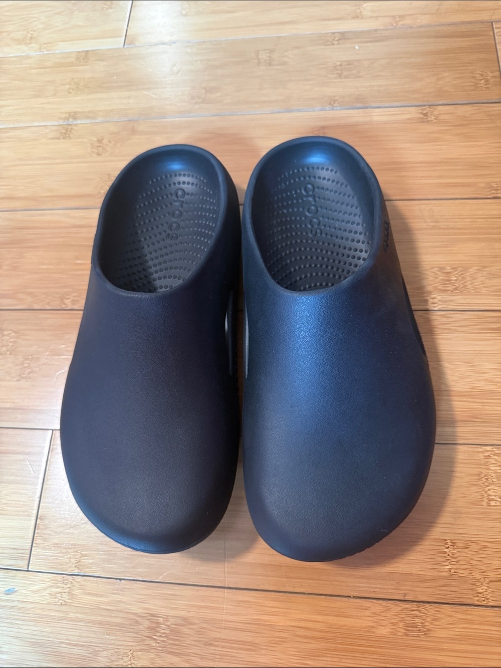 CROCS Black Slip-On Foam Clogs